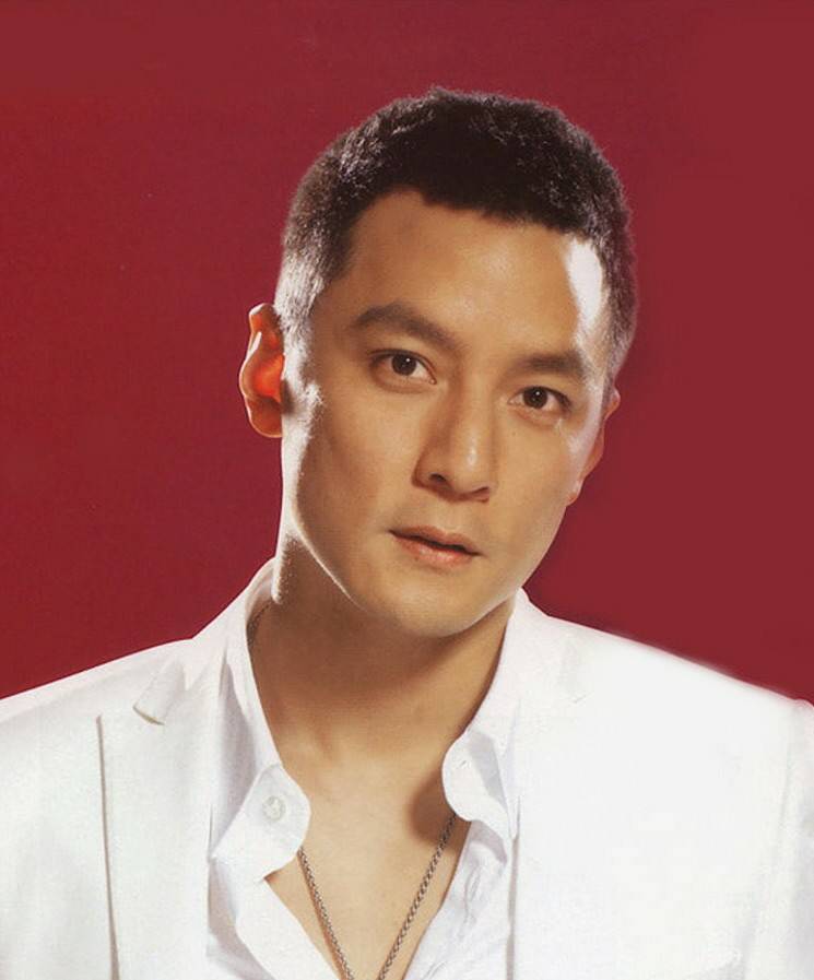 谁能介绍几个国字脸发型呀,最好带图,给分哦