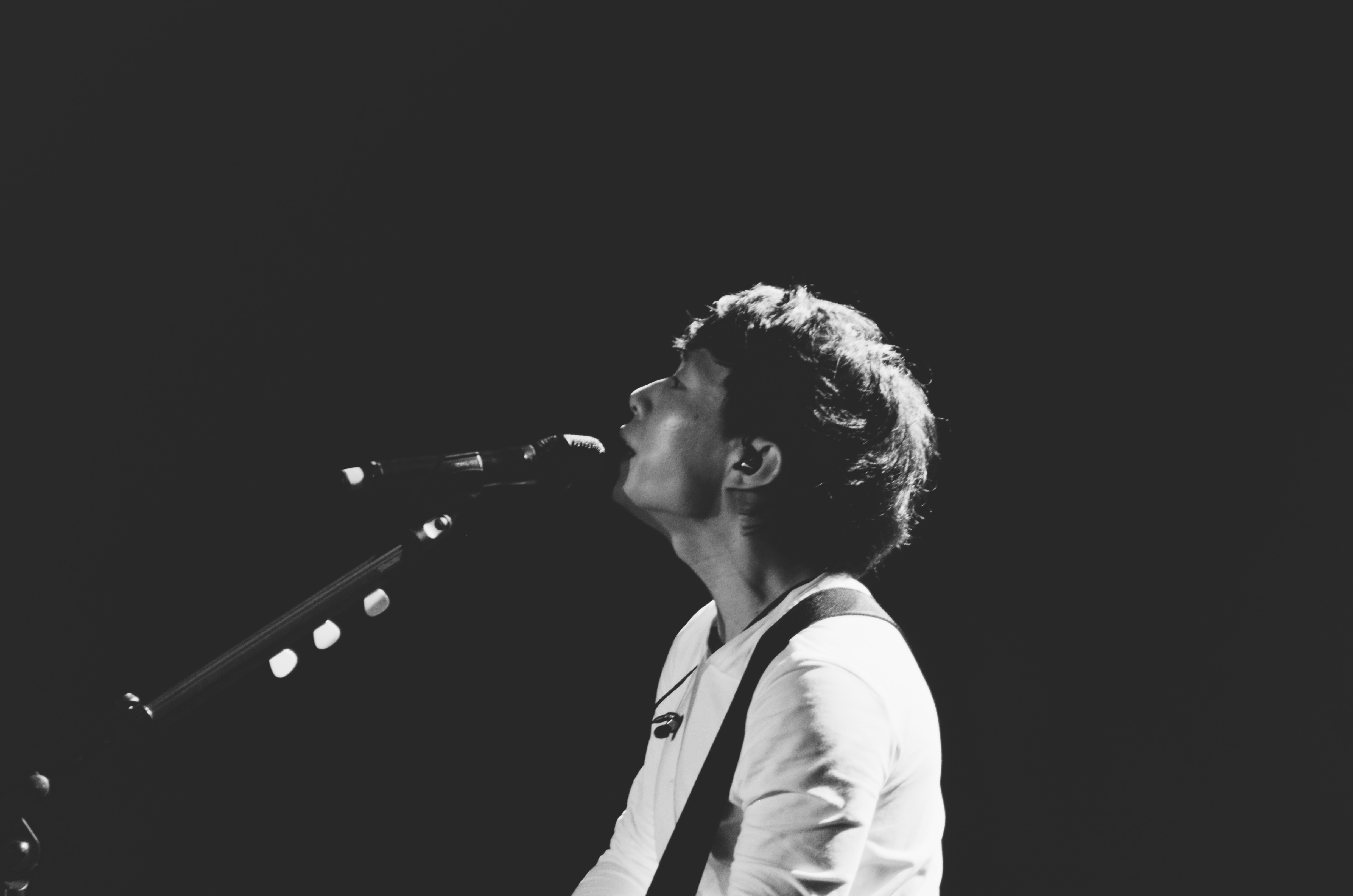 赵雷没火之前,这首感伤的《妈妈》,听哭多少人!