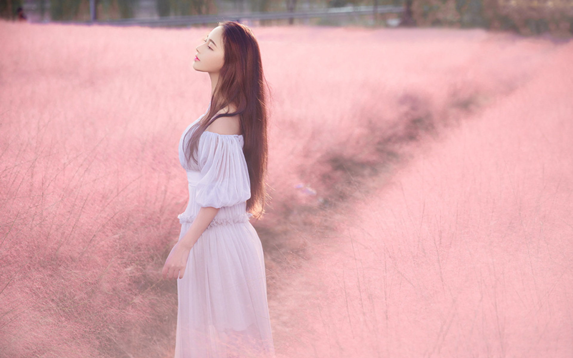 仙气十足美女唯美梦幻写真桌面壁纸