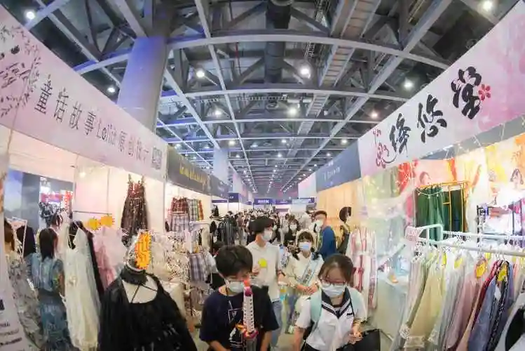 漫展丨不止三坑少女!这个区域就连女装大佬都不会错过|广州萤火虫动漫