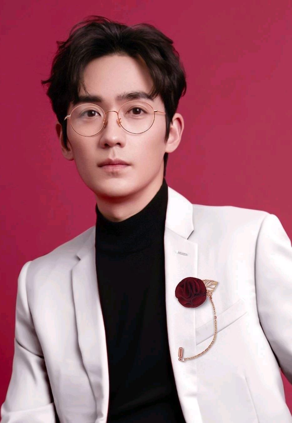 看看这些当红娱乐圈男明星的眼镜杀,你沦陷了吗?