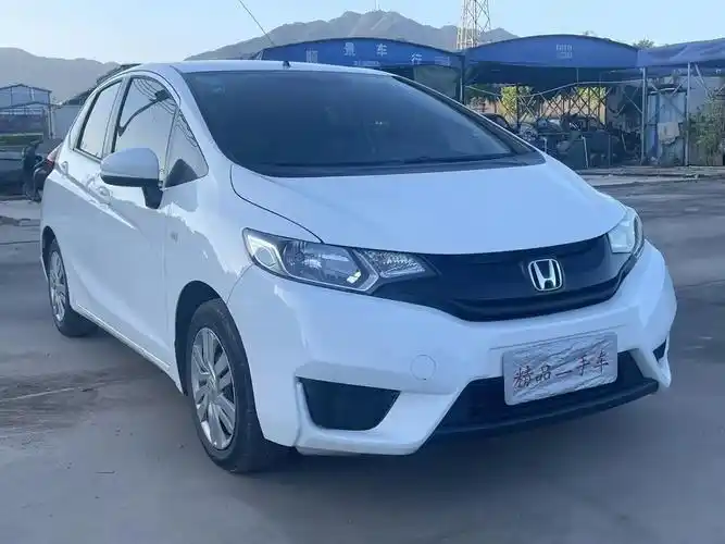 2014年8月入本田飞度,1.5自动挡,本地一手车,实表9万 - 抖音