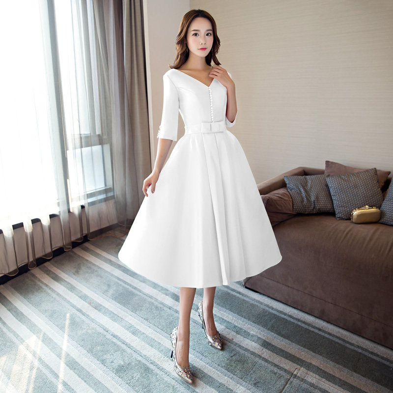 高端主持晚礼服短裙2019新款女王宴会简单大气场伴娘服仙气质长袖