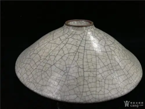 哥窑开片斗笠碗