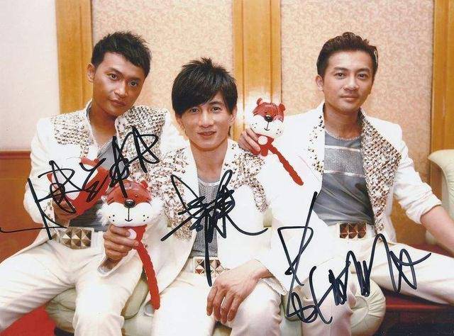 回顾陈志朋摆脱奇装异服的他细看51岁现状才知什么叫人生赢家