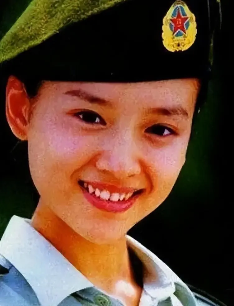 董洁:曾因婚姻跌落神坛,如今放下一切重新来过_腾讯新闻