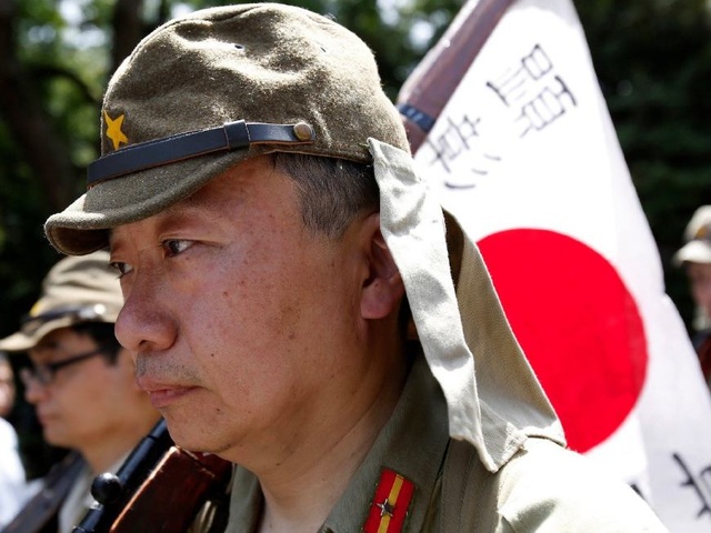 二战中的日本兵是不是真的很矮,但为啥还强调近战?