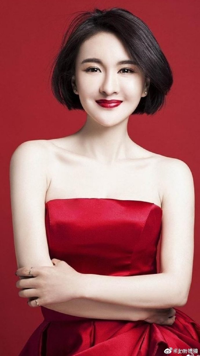 我们无法回避现实的平凡,更无须沉迷在对未来的幻想.