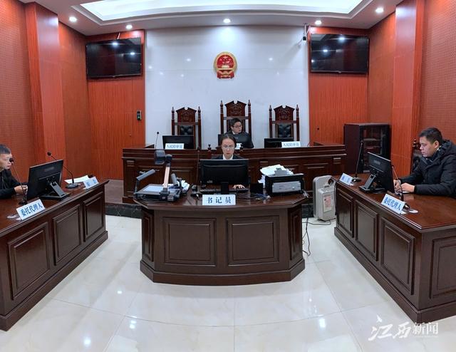 一天380余起案件 南昌这个金融法庭"神速"审案(图)