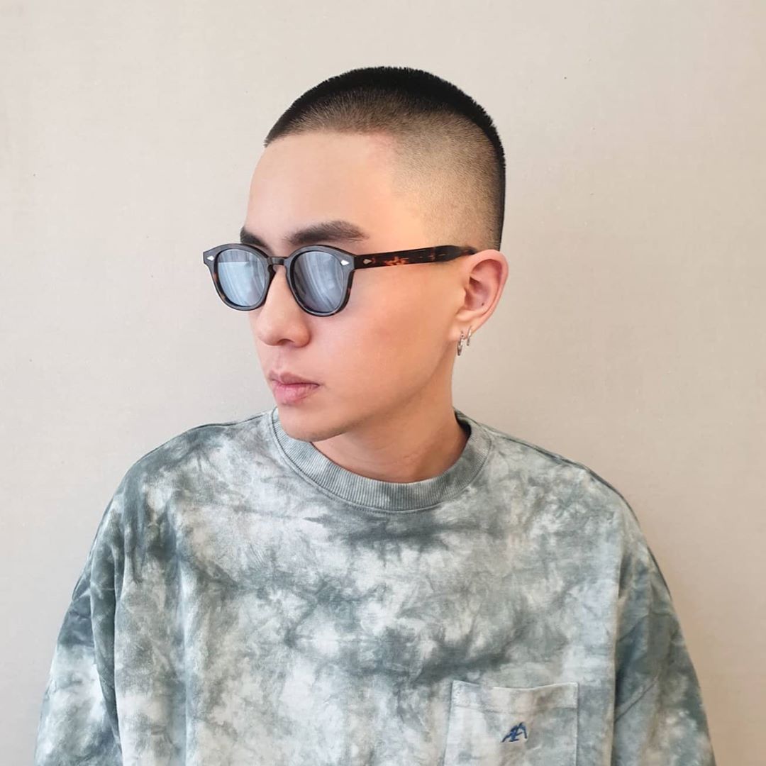 男生夏天别乱剪发型,试试这4款"两边铲光"发型,干净又帅气