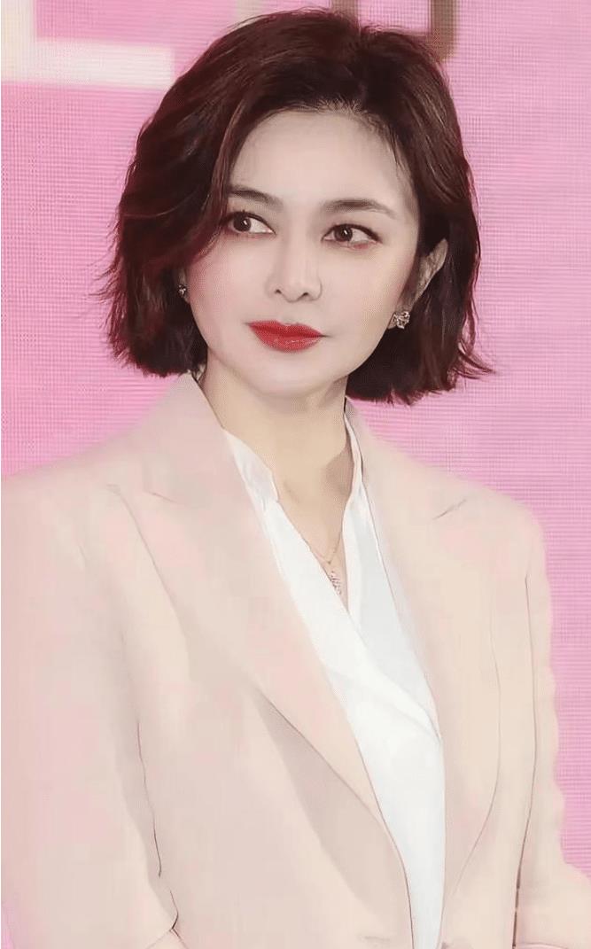 中国影史十大绝色美女,个个都是心中女神,她们才是真正的美女_陈红