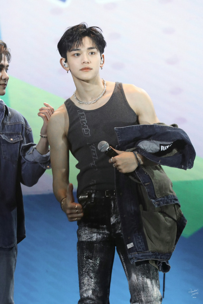 黄旭熙##黄旭熙舞台王者