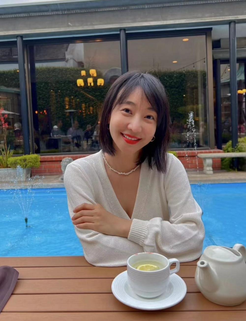 湖南台主持姜尘隐退后现身!