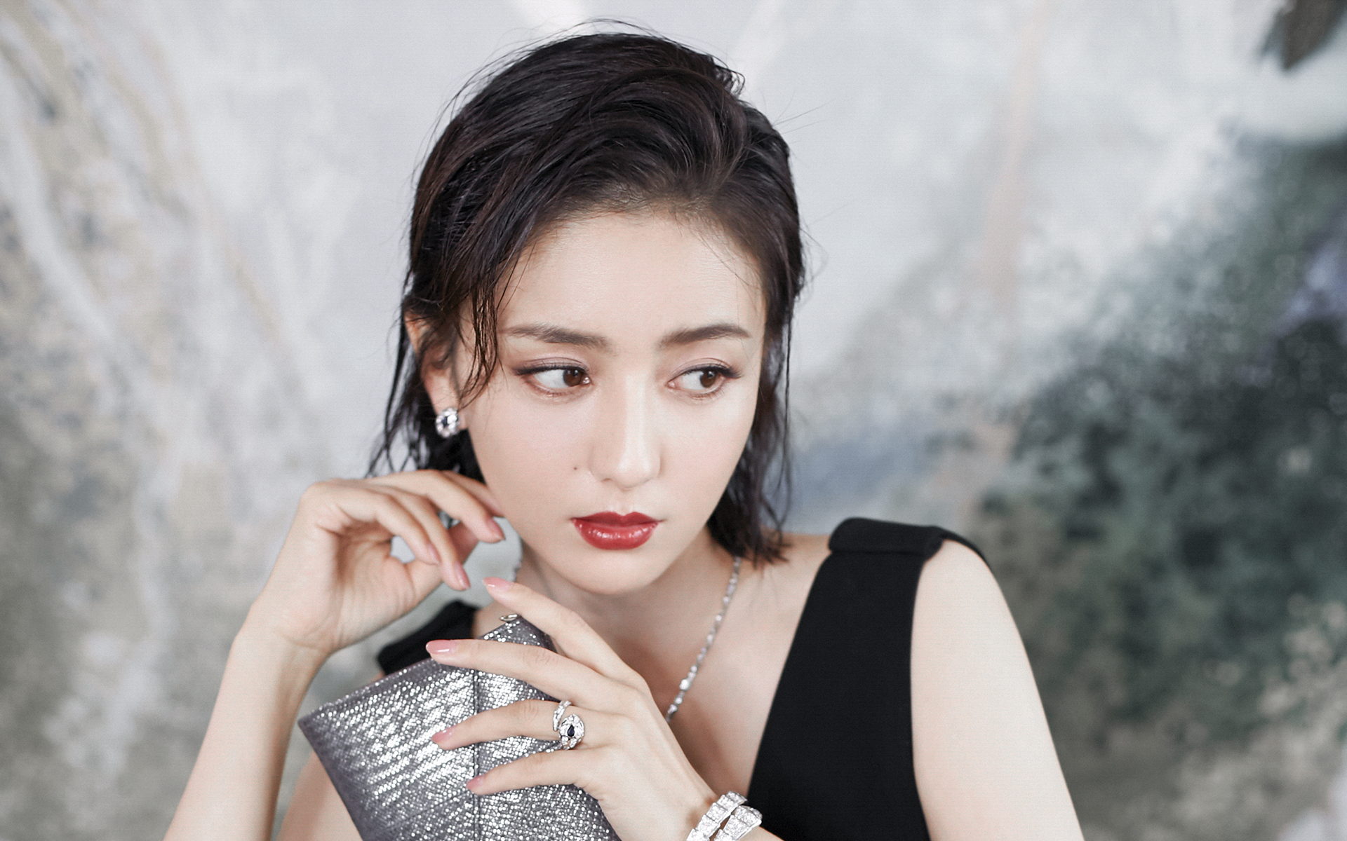 佟丽娅超a性感高清桌面壁纸