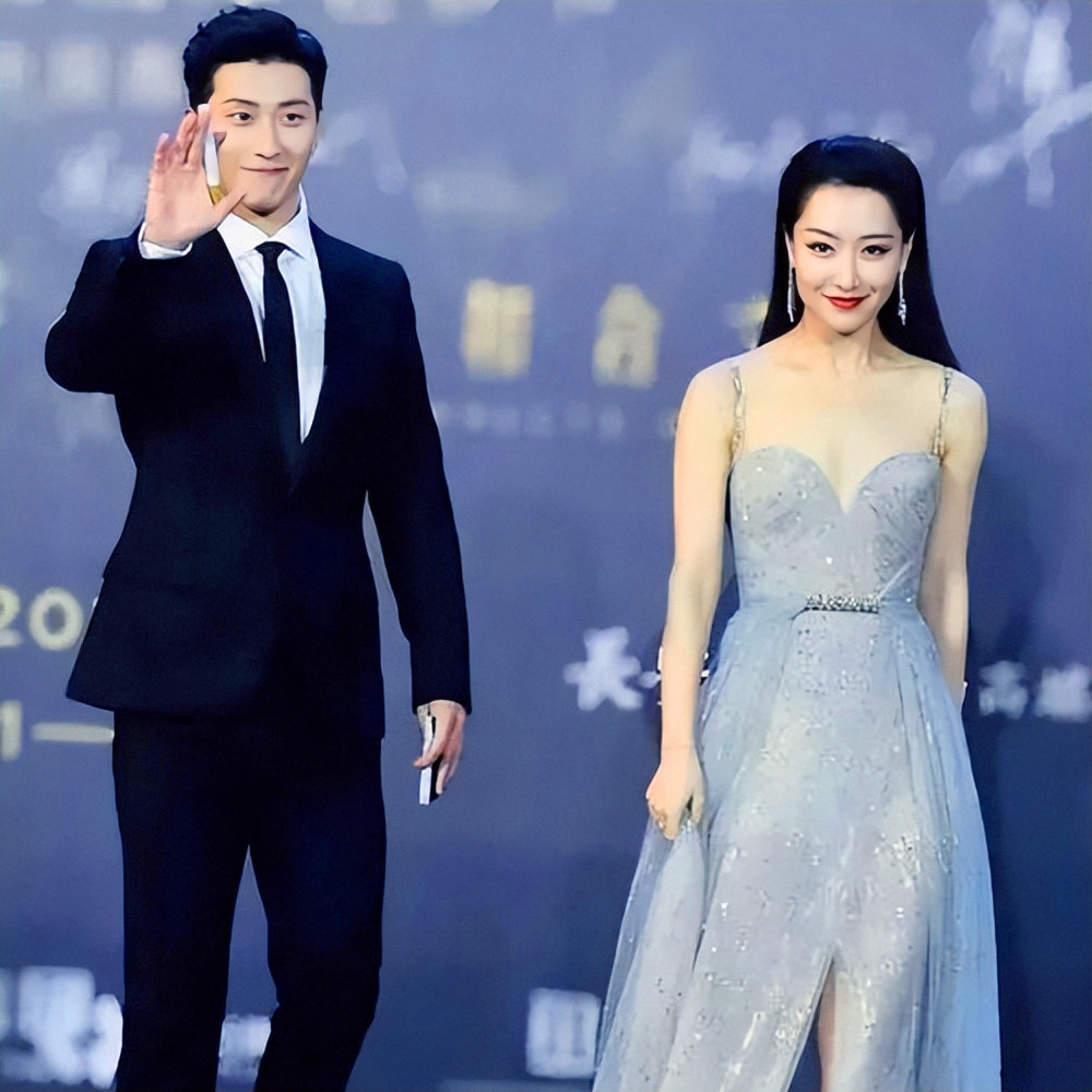 曾被成龙提携,英皇力捧,如今成为单身妈妈,白冰都经历了什么?