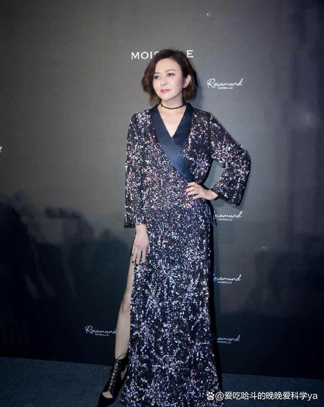 大家好呀~今天咱们要聊一聊长久以来备受瞩目的关之琳.