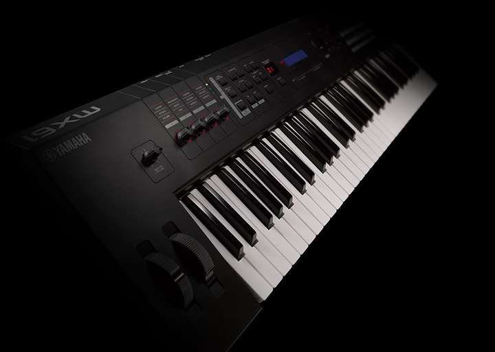 大学玩乐队的键盘大佬们有没有键盘推荐推荐