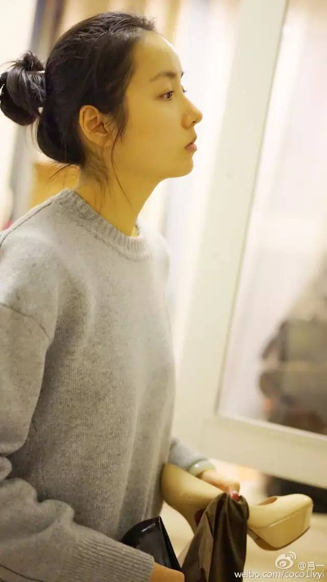 把生活过得跟诗一样,是种本事. 吕一这样的女人,不简单.