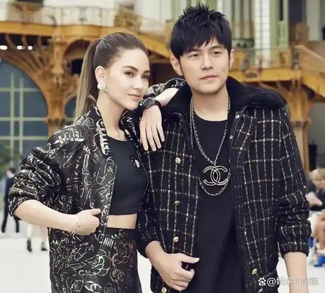 而且她的代言资源也异常丰富,各种护肤品和婴儿奶粉广告应接