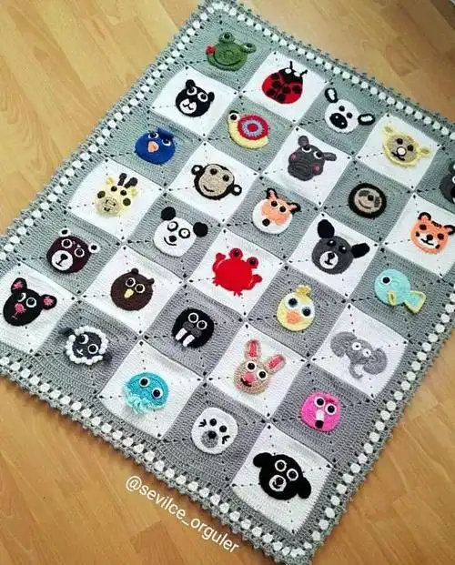 宝妈编织的钩针毯子,加了动植物图案.2.教你钩织最美的毯子.3.