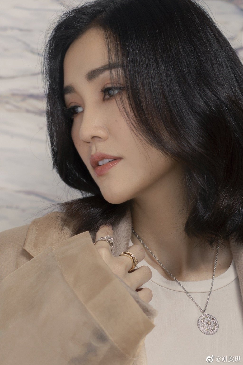 美女明星谢安琪的图集