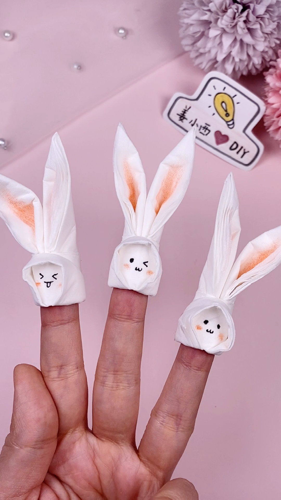 手工制作超级萌的纸巾小兔子