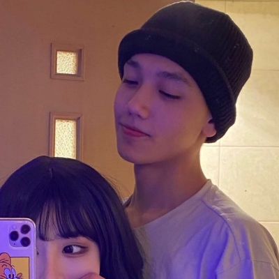 高清一对两张的2021头像情侣图片真人