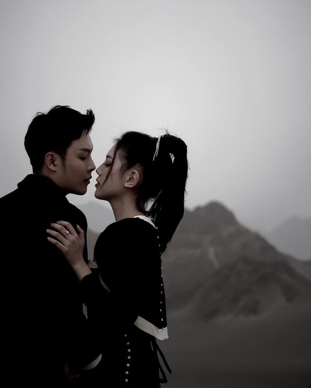 兜儿(麦嘉慧)作为前国家队游泳运动员,转型做网红后备受青睐,如今收获