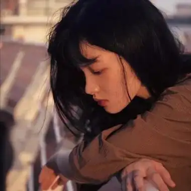 意境女生头像忧伤侧脸高清唯美的头像真人女生侧脸伤感图片