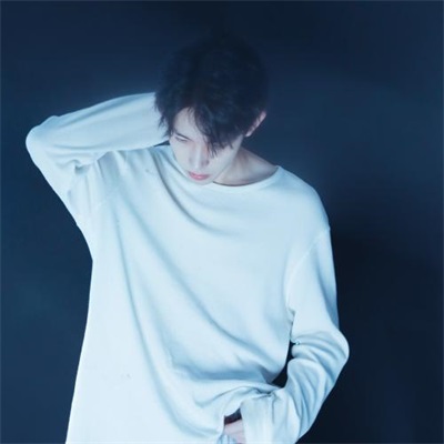 qq头像男生冷漠帅气高清男头真人qq最新图片大全