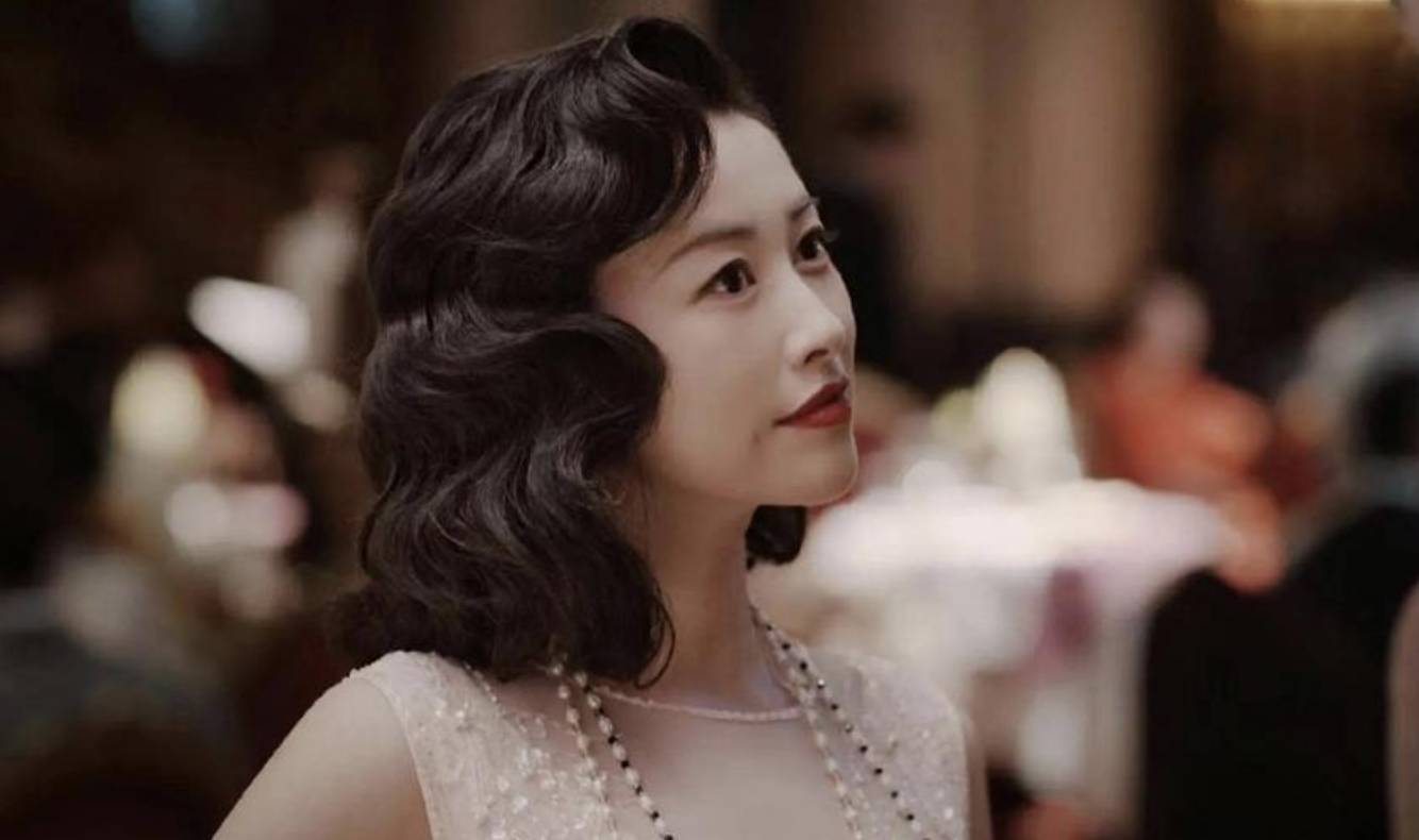 回顾朱珠:家世显赫,连续10年入选世界百美,为何最后嫁了圈外人