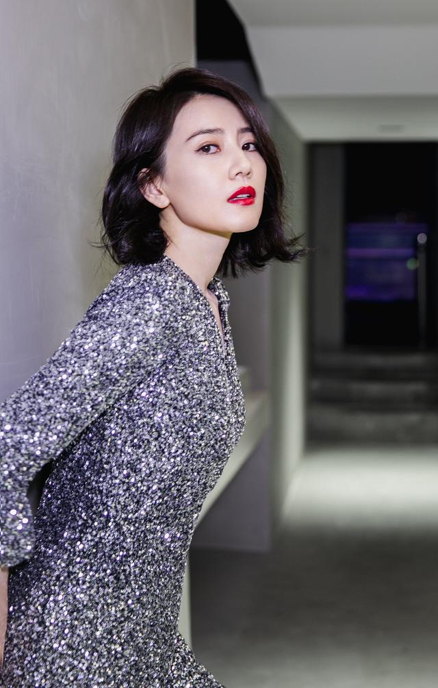 高圆圆一刀切发型图片(高圆圆一刀切发型)-天晟网