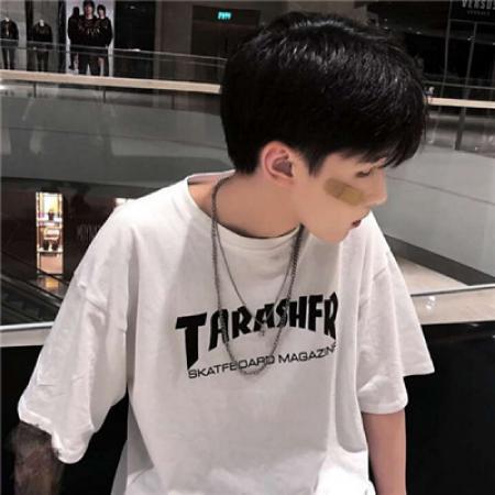 高清帅气的2021最潮最火男生头像伤感图片