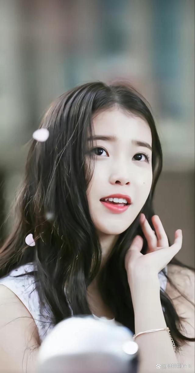 清纯可人"iu"#李知恩