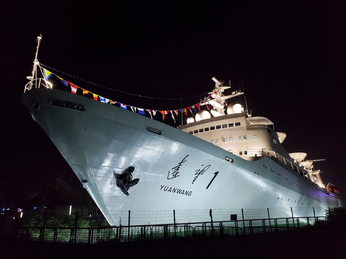 军港的夜啊 静悄悄