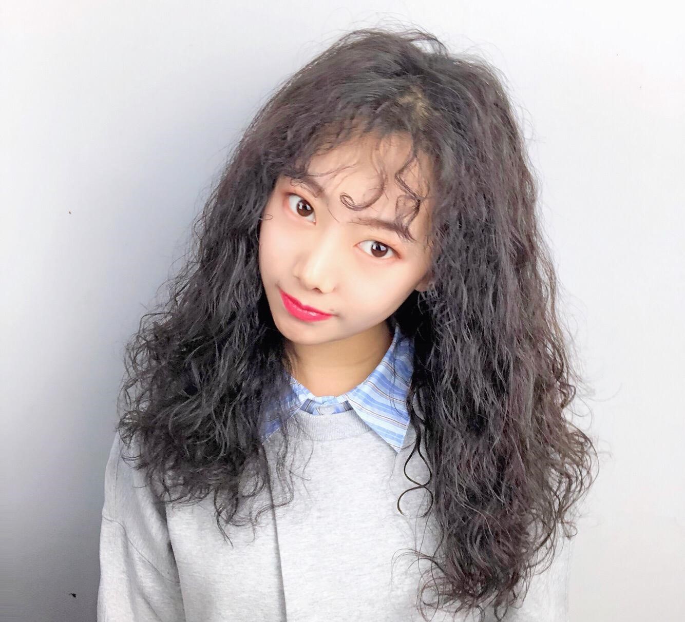 "全头烫"长发21款,很美很女人很洋气