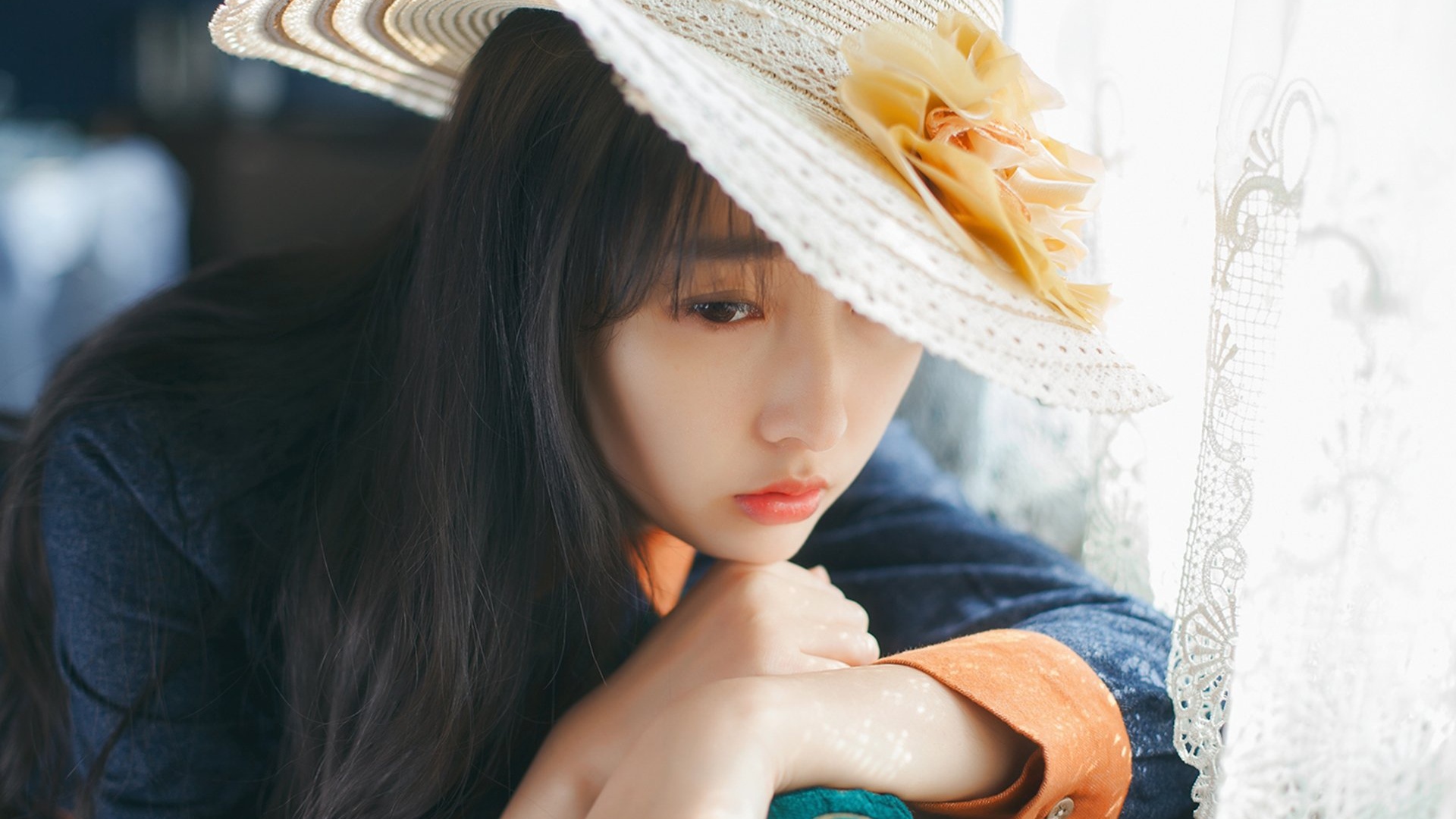 清纯忧郁太阳帽宁静少女美女模特壁纸