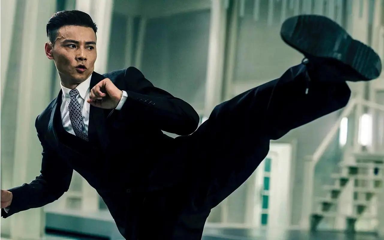 首日票房仅17万,排片率不到百分之一,这部电影张晋也"救不了它"