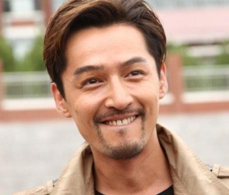 胡歌,中国内地男演员,歌手,制片人.