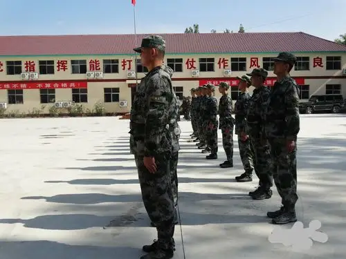 集训中,市人武部将专门邀请现役大学生士兵,优秀退役军人与预定新兵