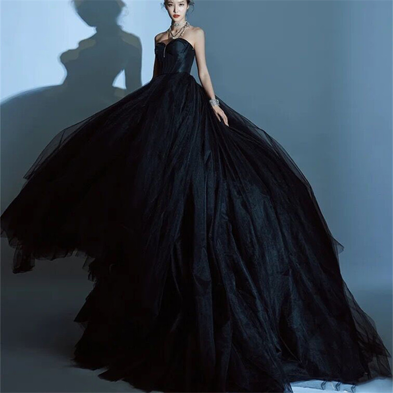 影楼主题黑色婚纱赫本风韩版礼服时尚复古写真简约缎面蓬蓬拖地裙
