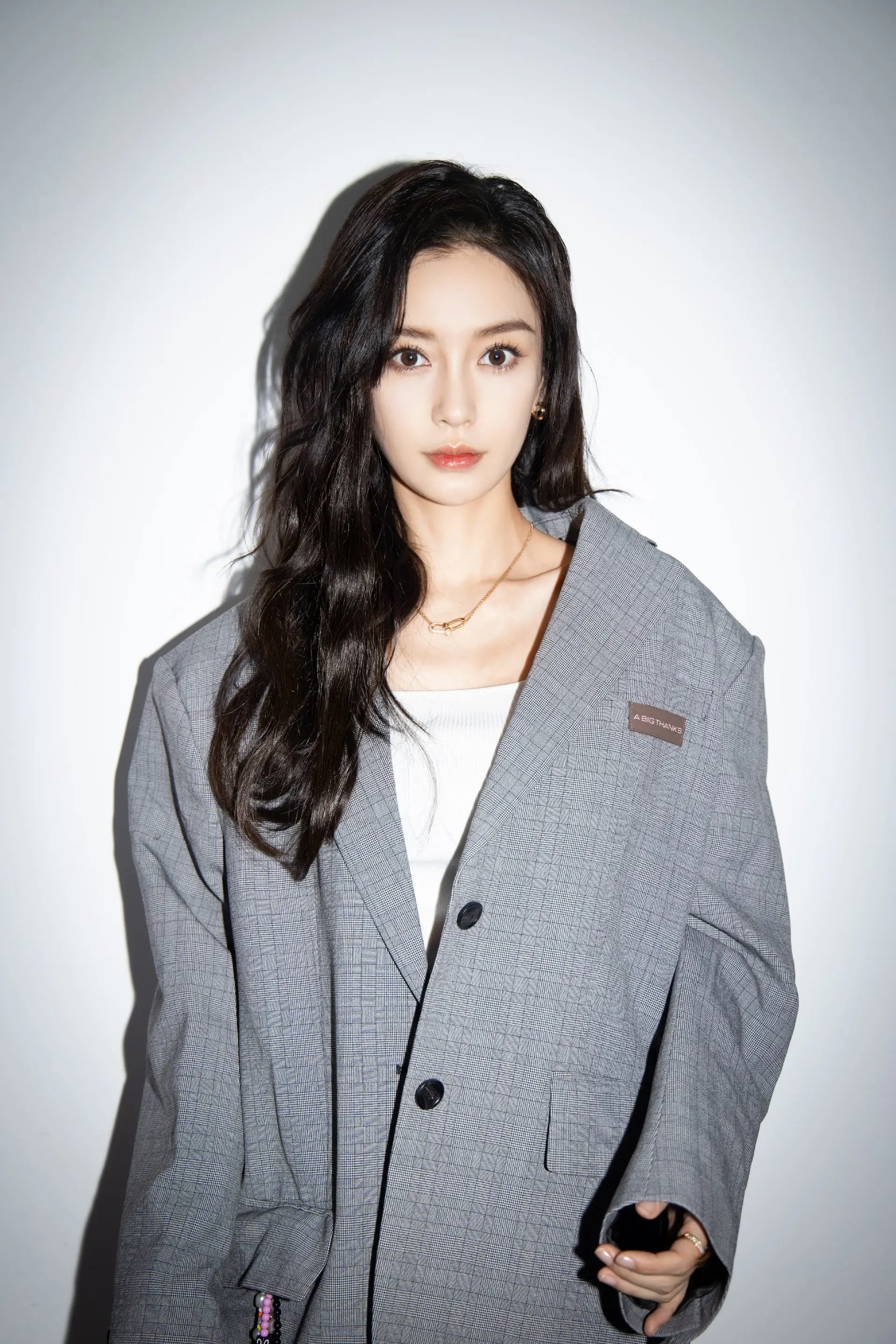 angelababy晒比基尼细腰及白滑长腿,实在太美了_照片_人们_福利