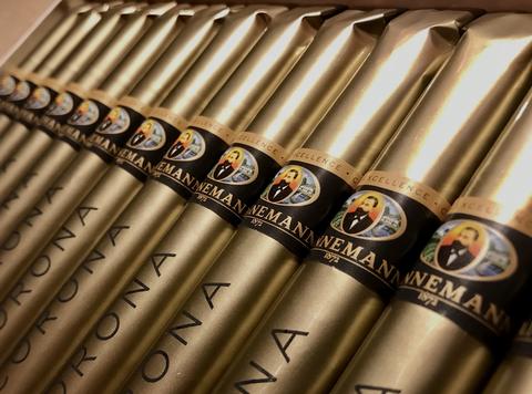 创店于2004年  专注行业推动雪茄故事会非古雪茄介绍:丹纳曼告朗拿