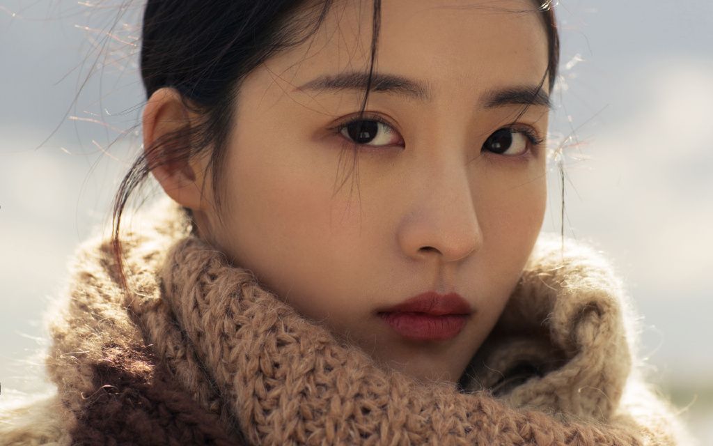 很高兴认识你孙芮 虽然有些迟,但是想陪你一起走属于你的花路