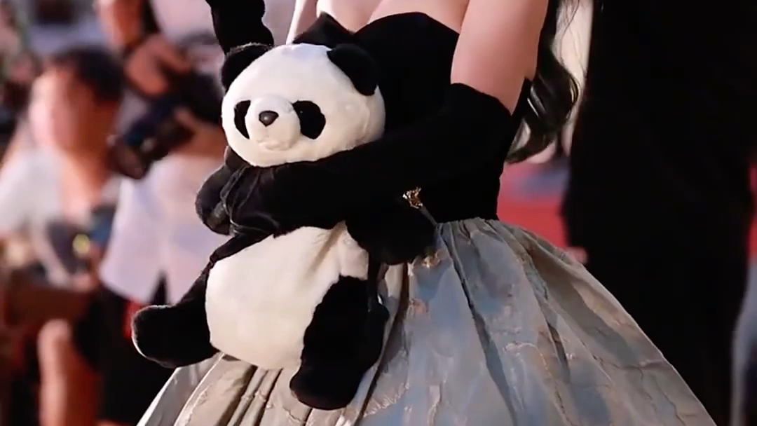 抖音极品美女天花板施施合集