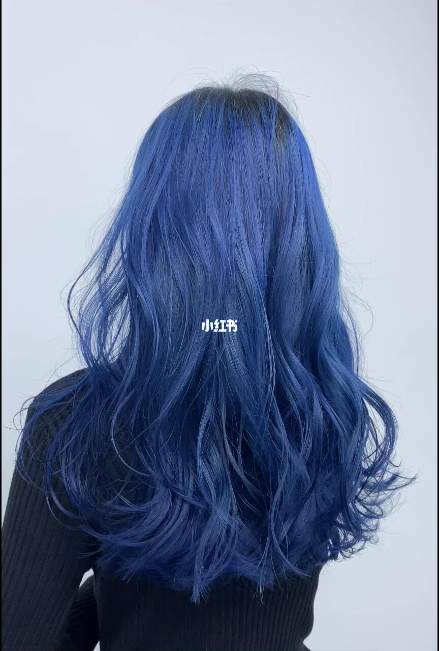 雾霾蓝发色