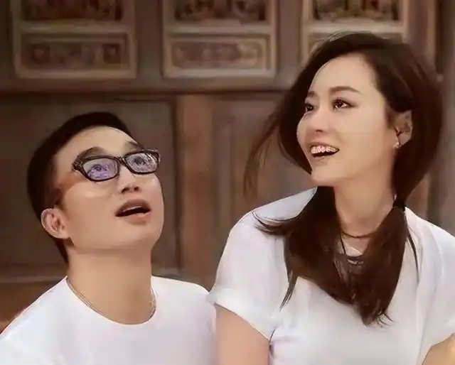 张靓颖:与冯轲相爱15年,却被骗走6亿身家,恩爱背后全是心酸