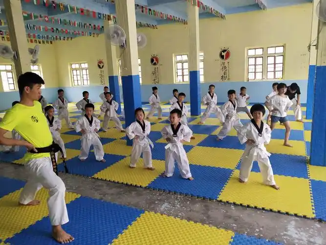 潭江龙城跆拳道馆火热招生中