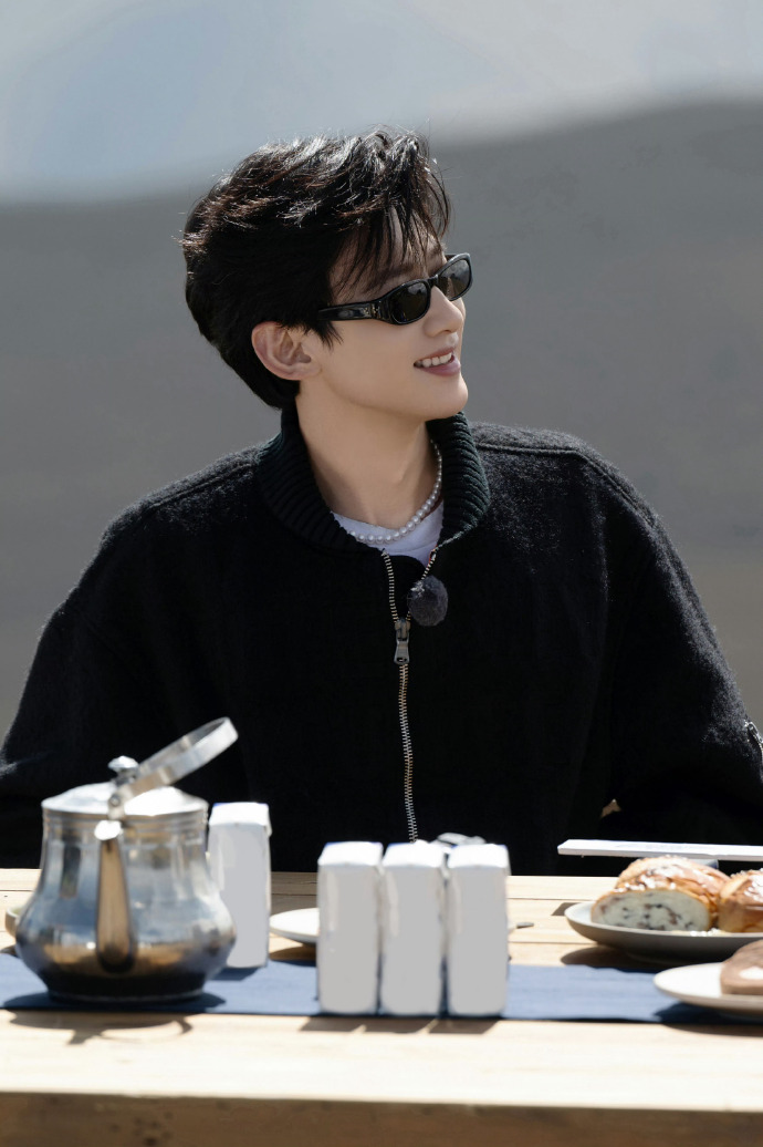 白敬亭1015生日快乐##白敬亭我的助理不简单