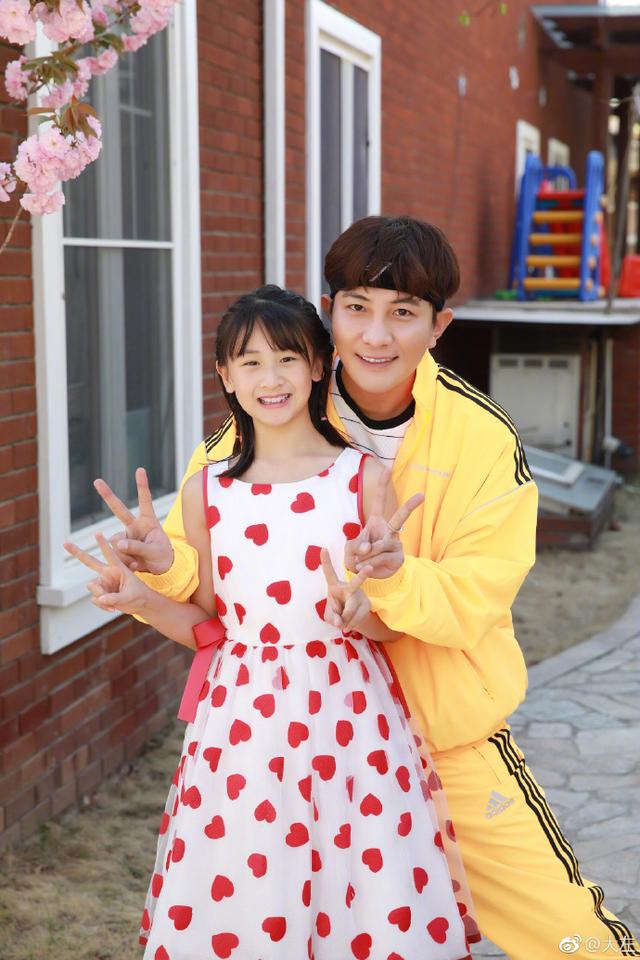 天天森碟活生生的一部偶像剧男女主拿错剧本系列但真的好甜